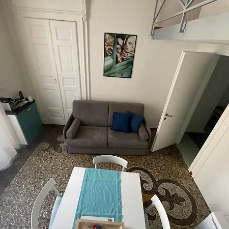 Centralissimo Su Due Livelli 1 A 10 Minuti A Piedi Dal Museo Egizio *